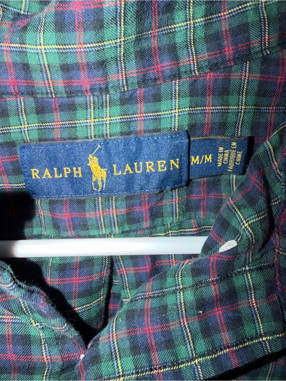 Polo Ralph Lauren collar bottom